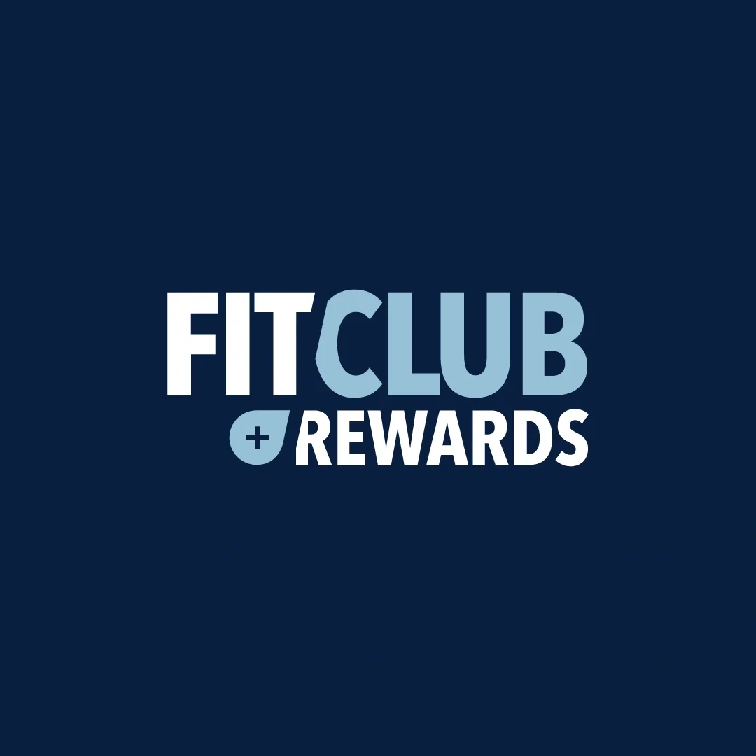 woman lifting kettlebell