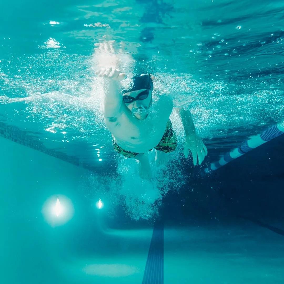 Main Swimming laps in pool
