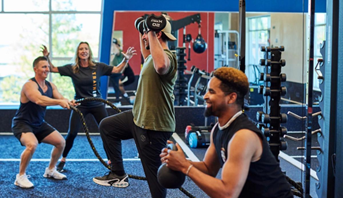 Photo of members doing a HIIT class at In-Shape Fitness